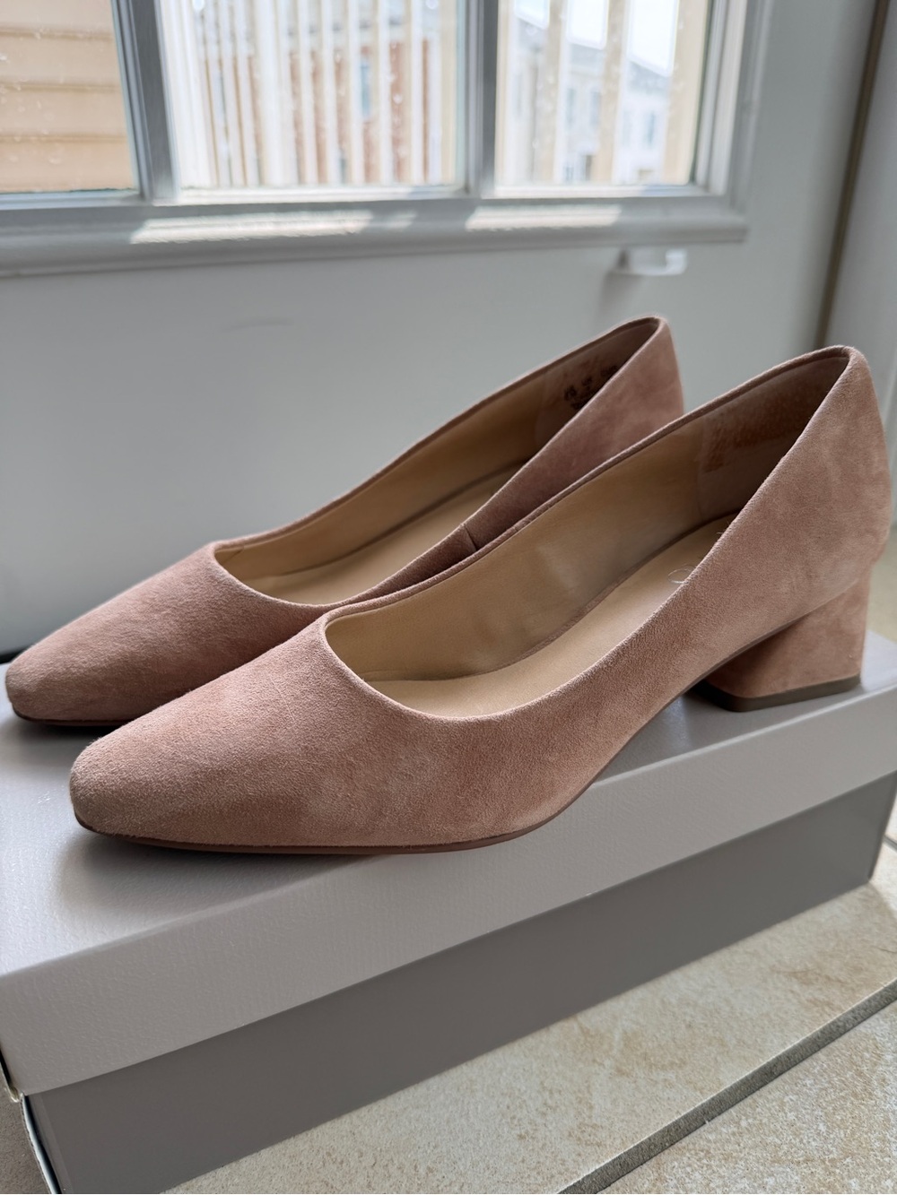 FRANCO SARTO Suede Low Block Heel Pump - Tan Rose